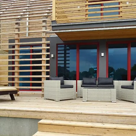 Haus 4 *